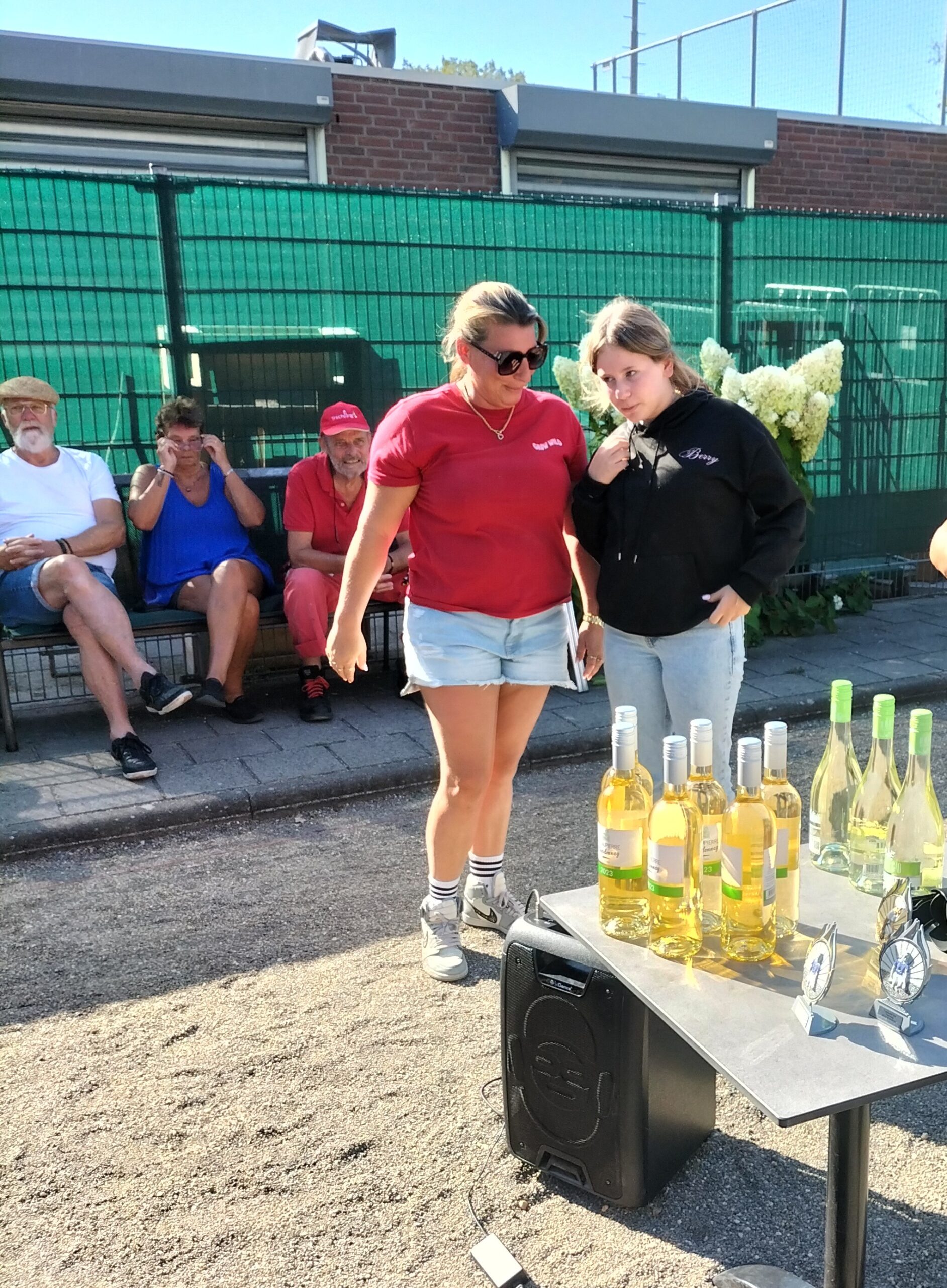 Stephanie en Naomi van Zweden